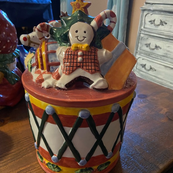 Holiday Cookie jar - Picture 2 of 3